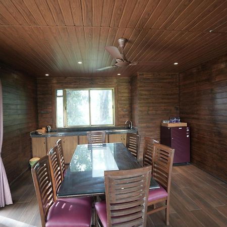 Lotus Farms Resort, Mahableshwar マハバレシュワール エクステリア 写真