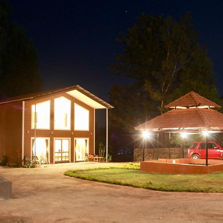 Lotus Farms Resort, Mahableshwar マハバレシュワール エクステリア 写真