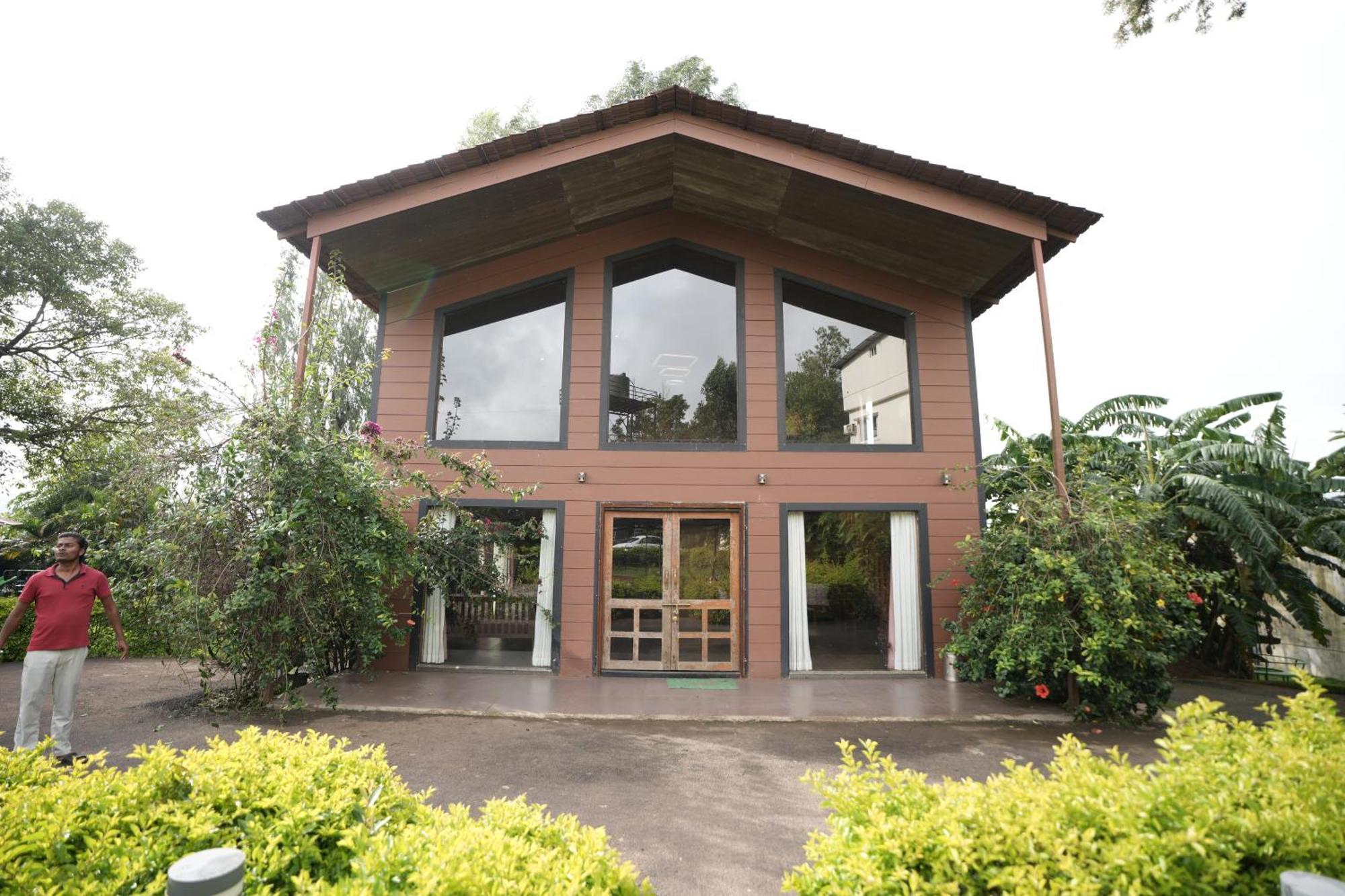 Lotus Farms Resort, Mahableshwar マハバレシュワール エクステリア 写真